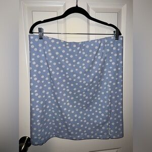 💙 NWT! Blue Daisy Mini Skirt